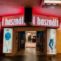 Cream Használtruha üzlet - Nyugati tér - aluljáró